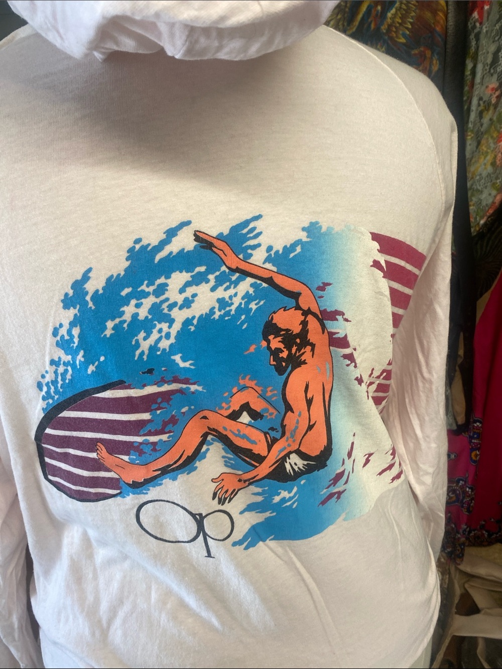 Ocean Pacific -vintage- pale pink teewith Blue, Pink & Black Surf print - Picture 4 of 12